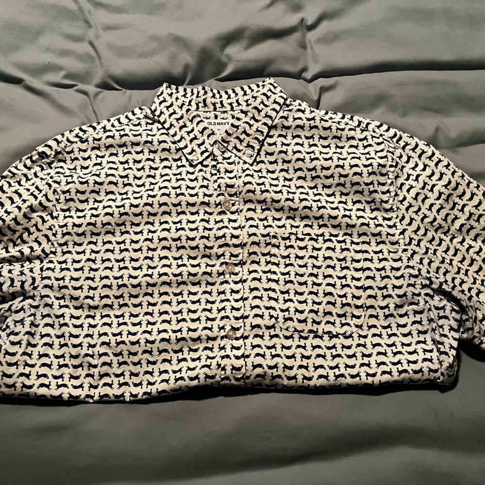 Old Navy Black and White Casual Button Down Shirt